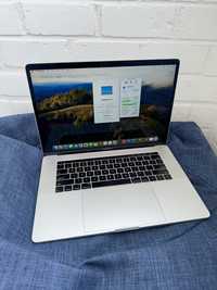 Macbook pro 15 2018 i7 2.6/ 16gb / 512gb/ Radeon Pro 560x 4GB