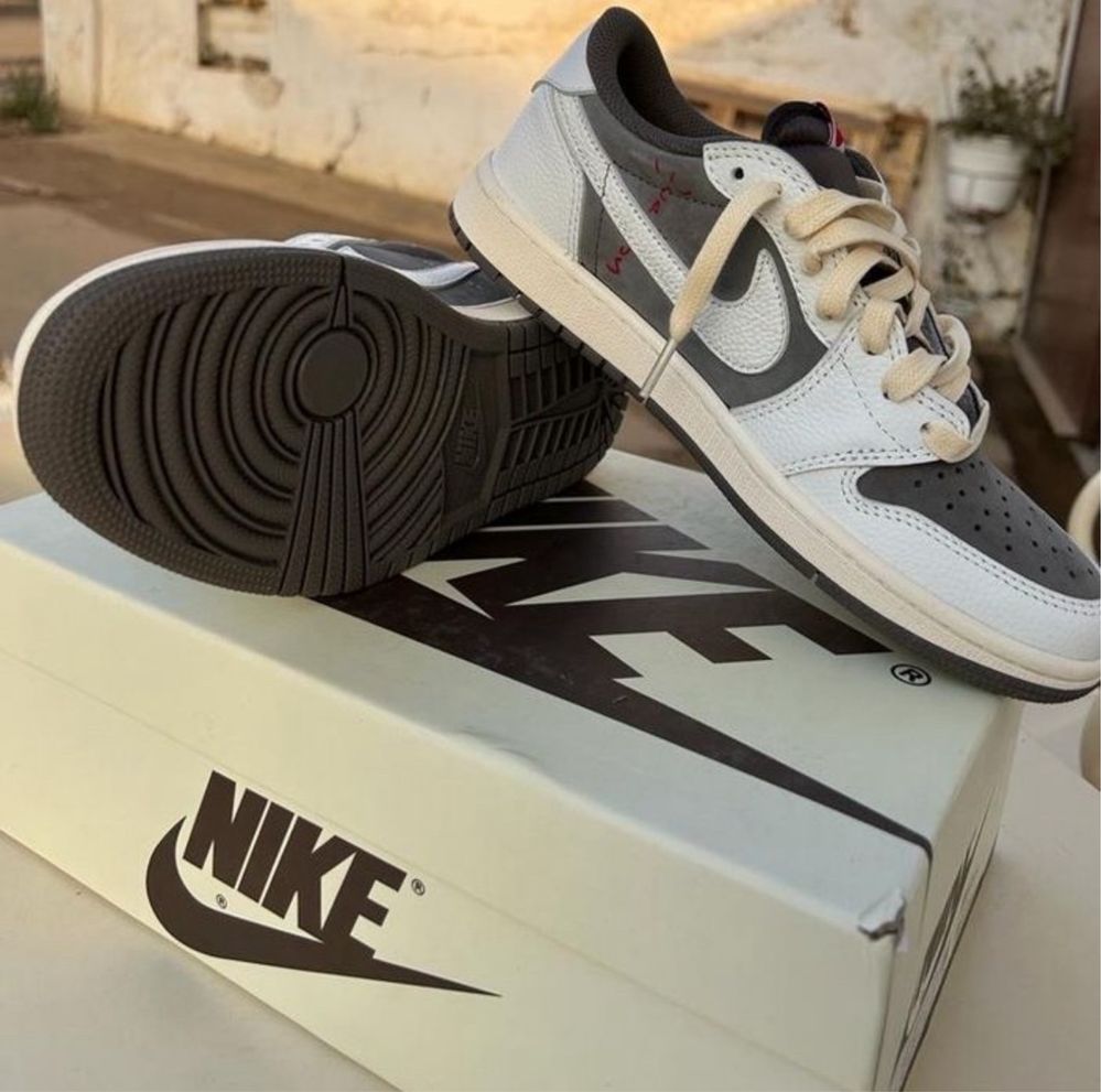 Jordan 1 Retro OG SP Reverse Mocha (Tamanho 42)