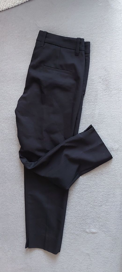 Czarne eleganckie spodnie cygaretki ZARA r.36/S