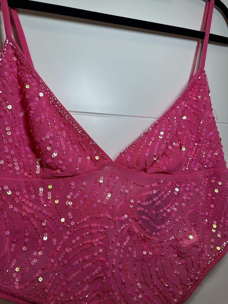 Top com lantejolas Bershka