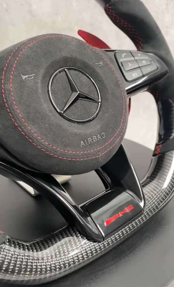 Volante Mercedes AMG c/ led e patilhas