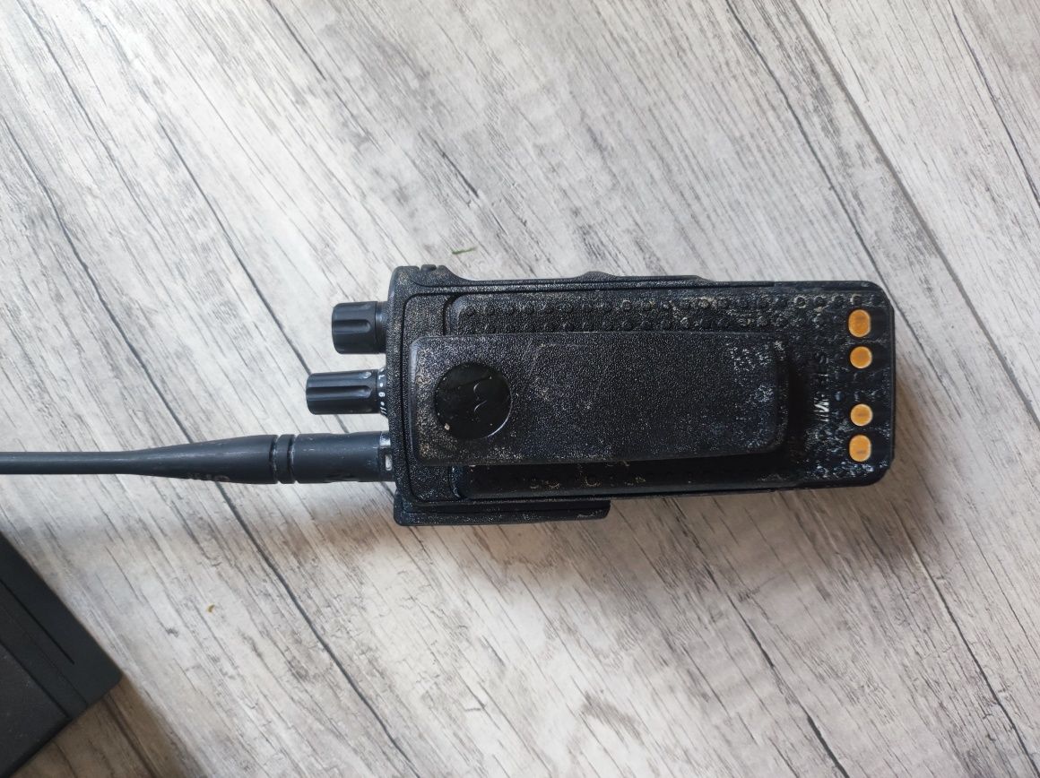 Radio Uhf  Motorola DP 4401e