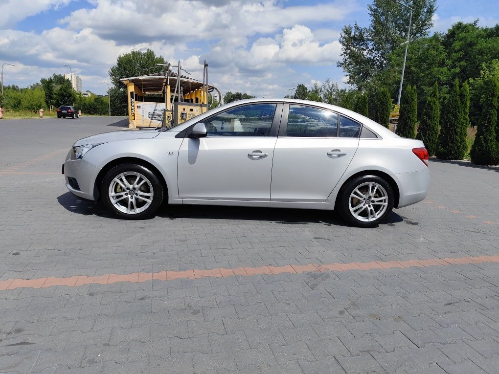 Chevrolet Cruze.