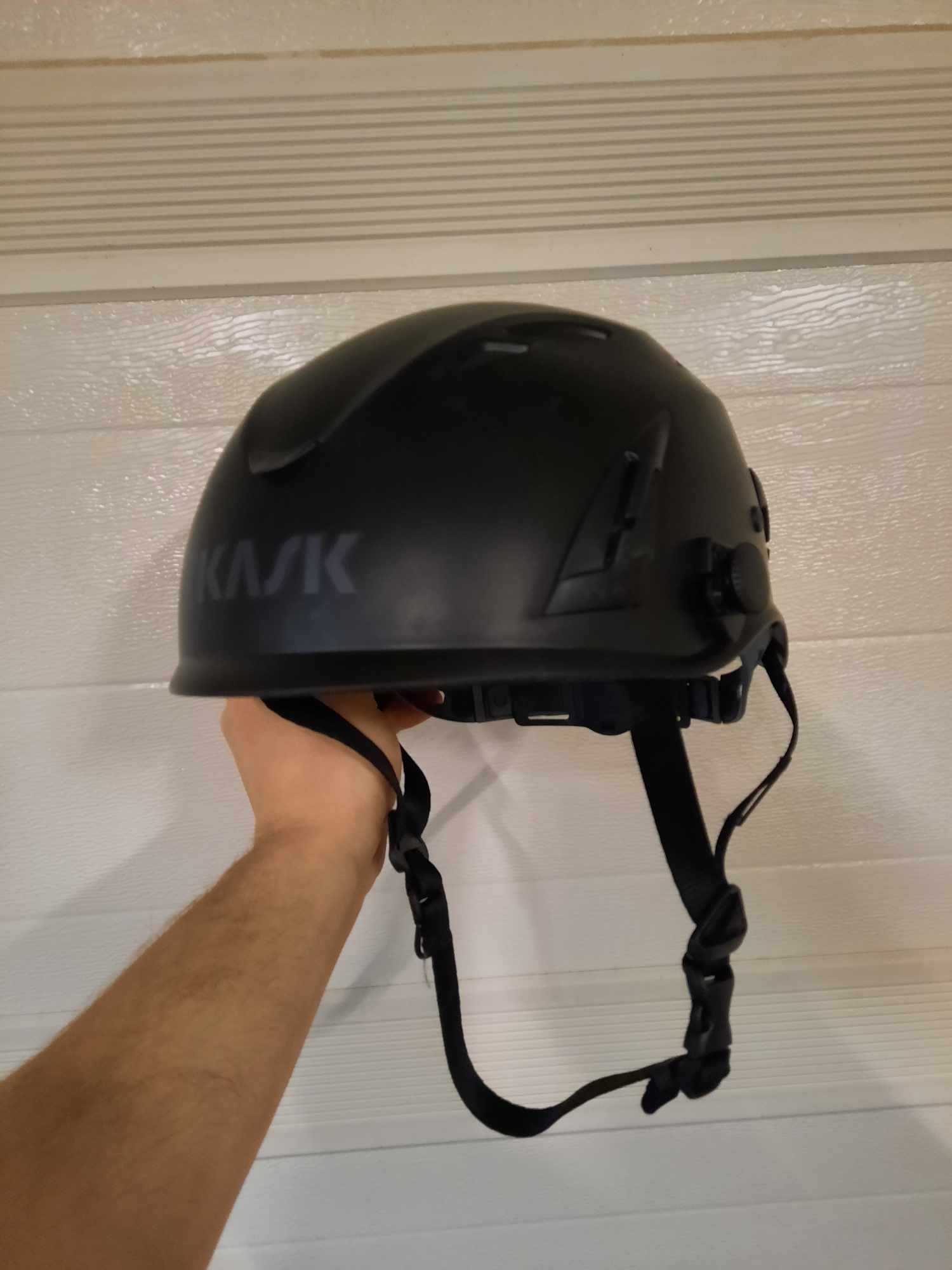 Kask firmy kask regulowany roboczy