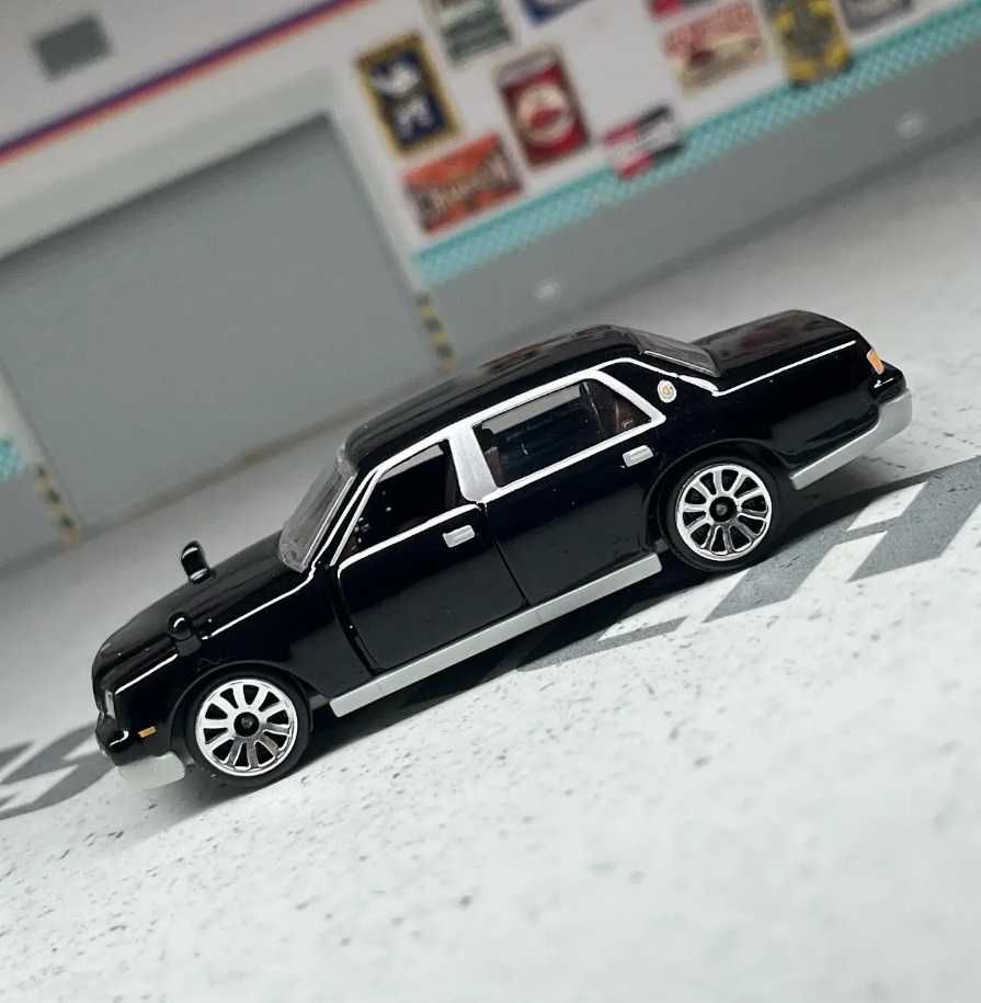 Toyota Century mk2, 1:64 Majorette - Japan Series