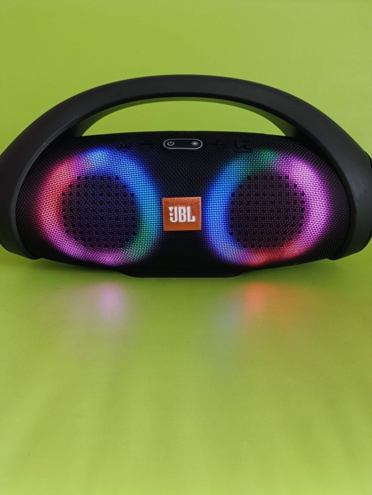 колонка JBL Boomsbox LED