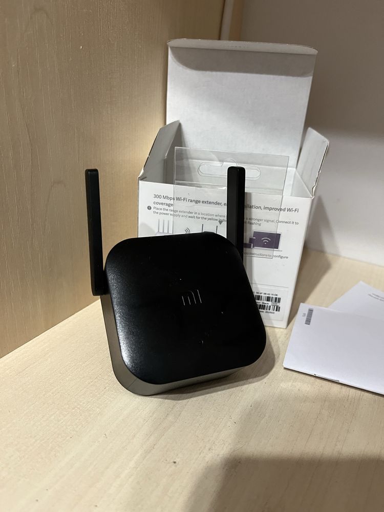 Ретранслятор Xiaomi Mi WiFi Range Extender Pro