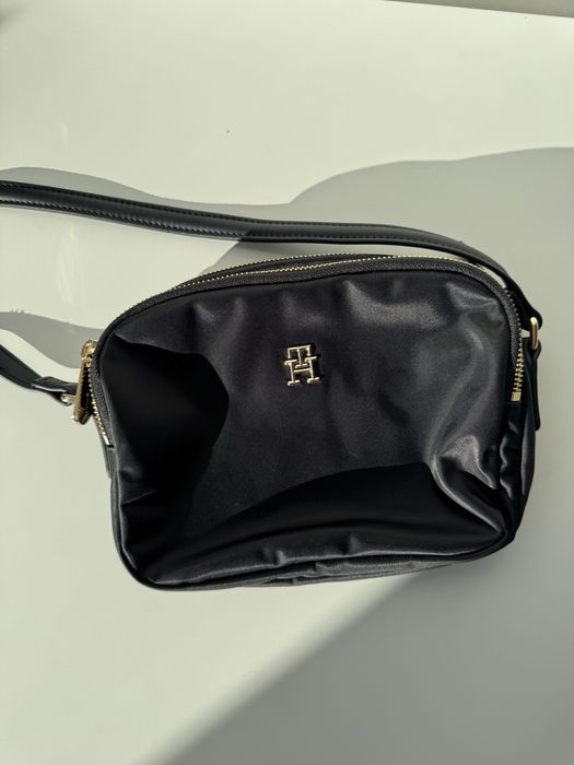 Torebka Tomy Hilfiger Poppy Crossover - idealna na każdy dzień