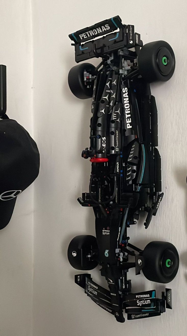LEGO - Mercedes-AMG F1 W14 E Performance