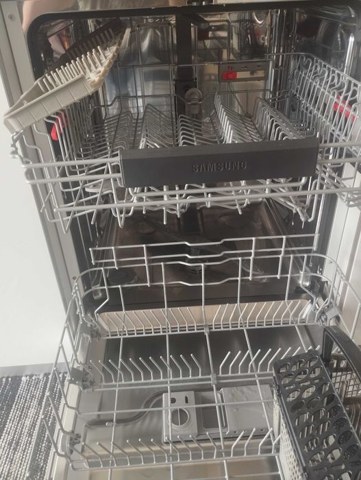 Máquina de lavar louça Samsung