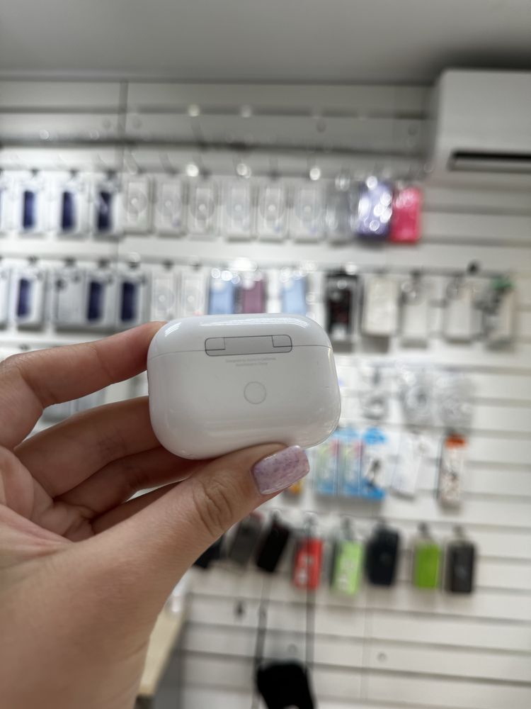 Б/У Оригінальний Кейс для навушників Apple AirPods Pro 2(A2700)