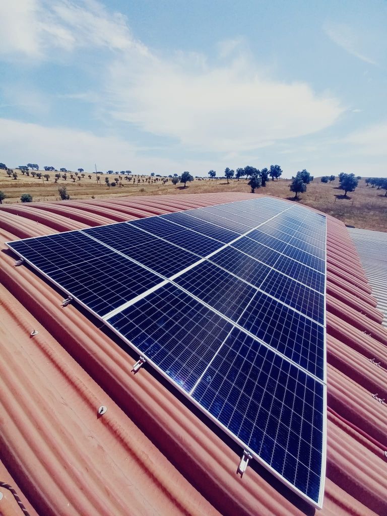 instalação painéis solares / Manutenção / Venda de Material elétrico