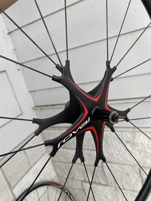 Rodas ROVAL 700c 25 mm aerodynamic