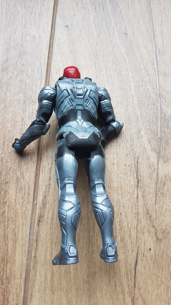 Figurka Marvel Avengers 2018 Iron Man 15cm