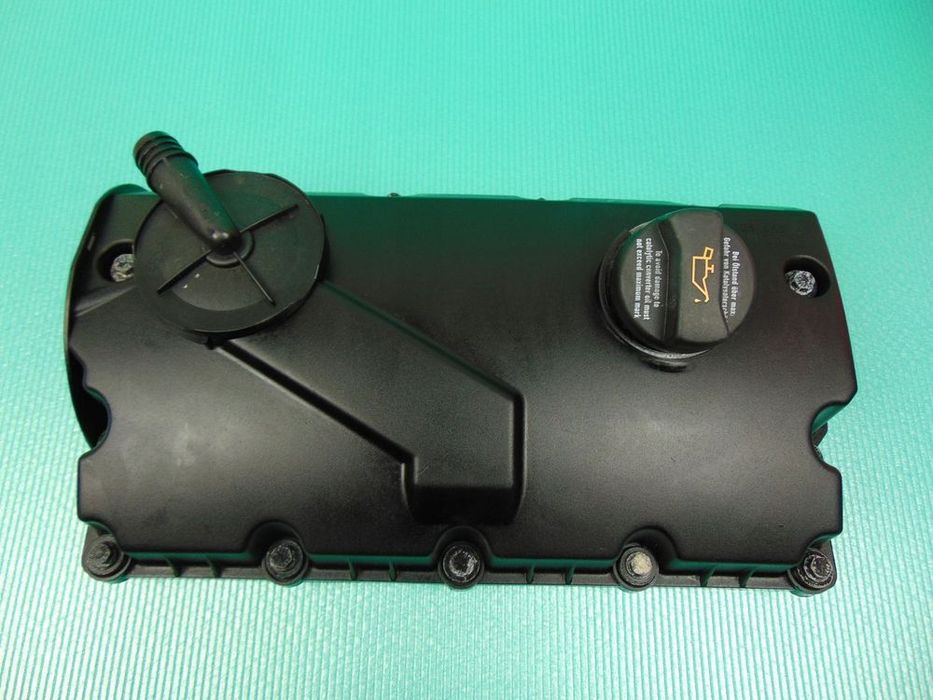 pokrywa zaworów 1,9tdi passat b5 a4 b6 038103469