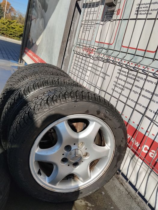 Kola kompletne Mercedes,opony zimowe Fulda 205/55/R16, super stan!