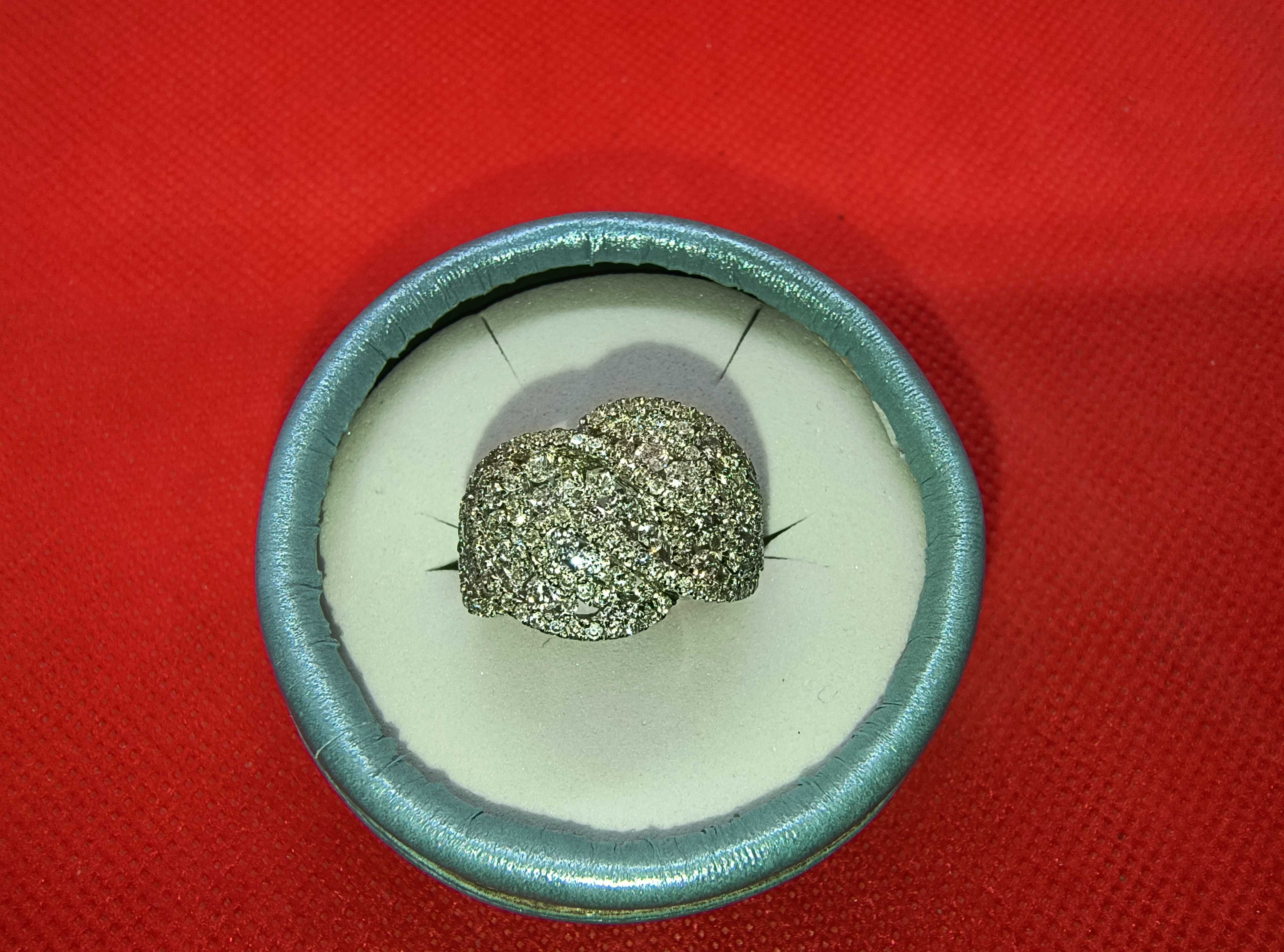 Złoty pierścionek z brylantami 1.75ct 18k certyfikat