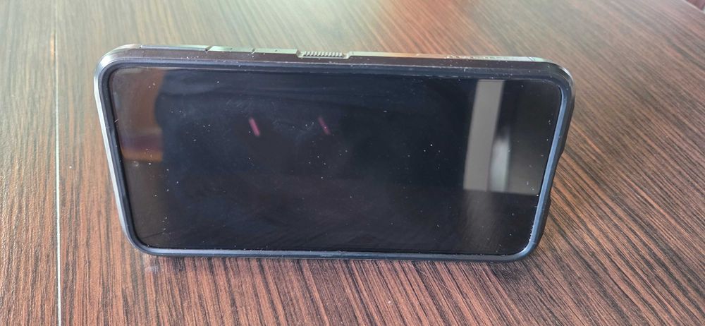 Sprzedam smartfon samsung galaxy S22 5G 8/128 GB czarny DUAL SIM