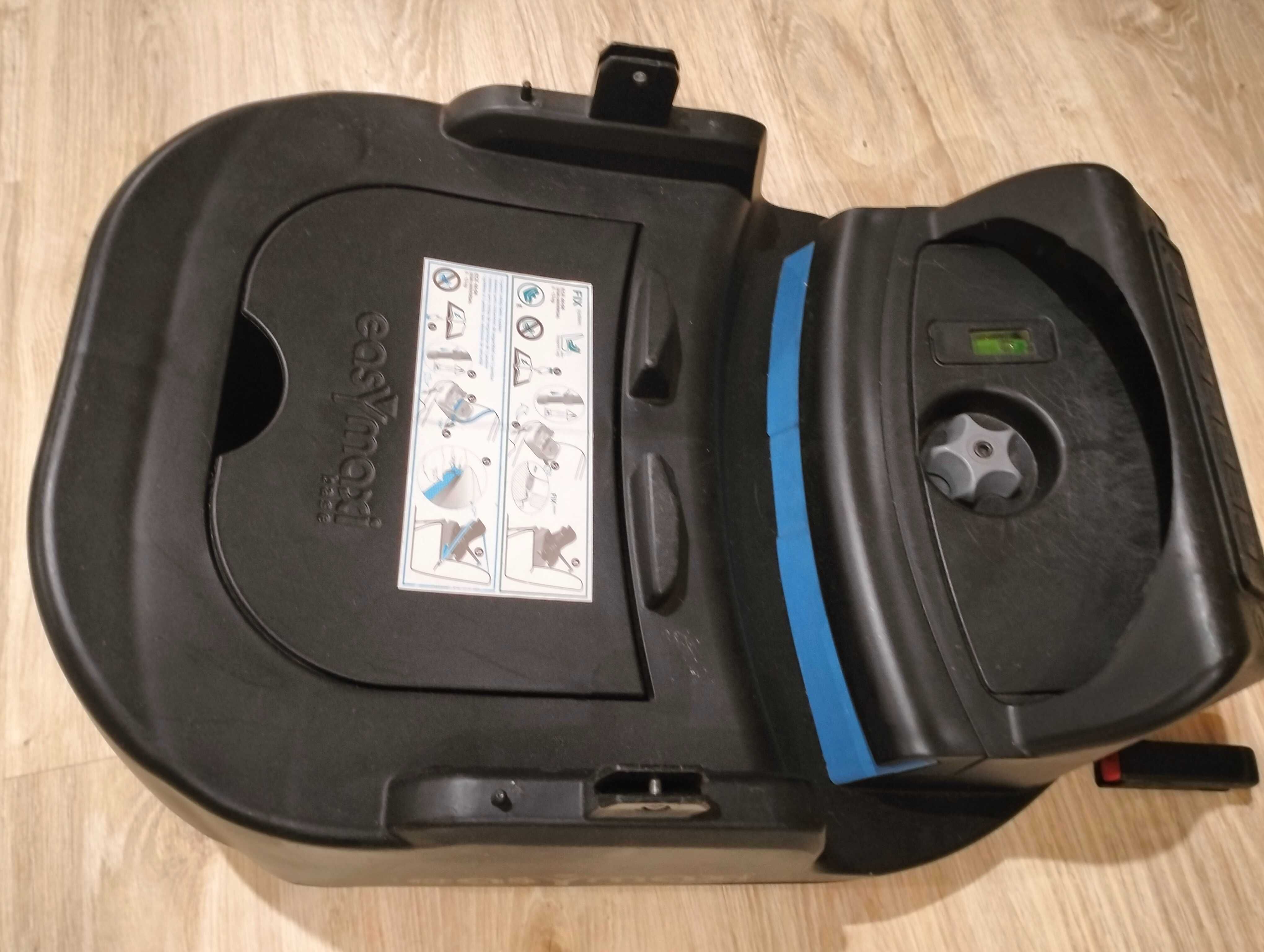 Cadeirinha OVO e Isofix Bébécar