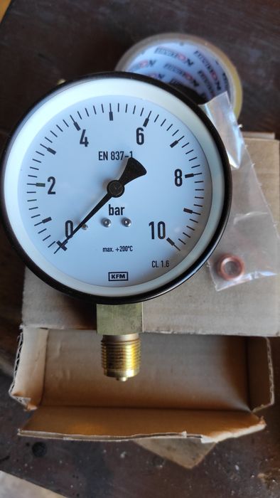 Manometr przemysłowy