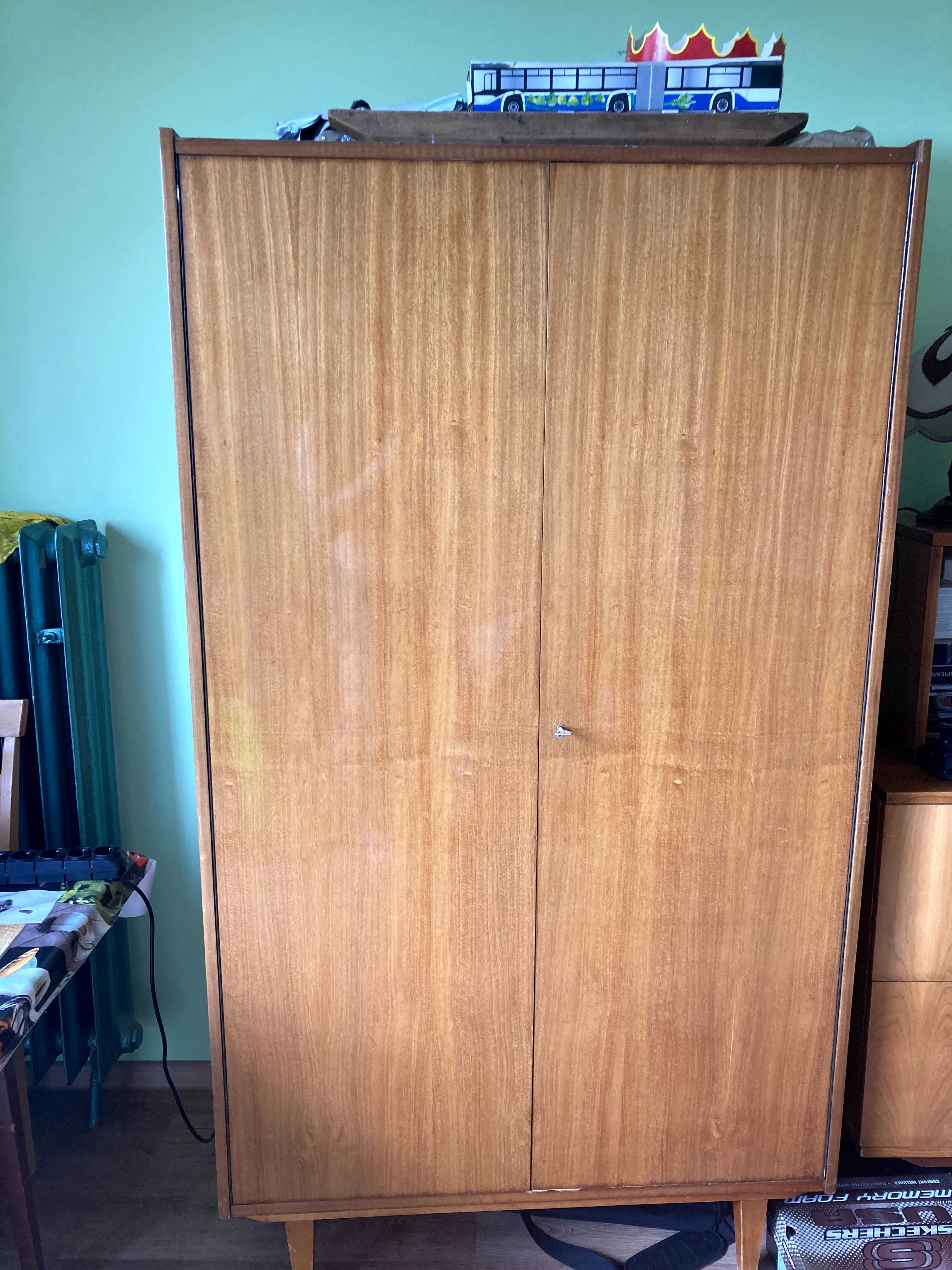 Vintage Szafa i Serwantka  z lat 70