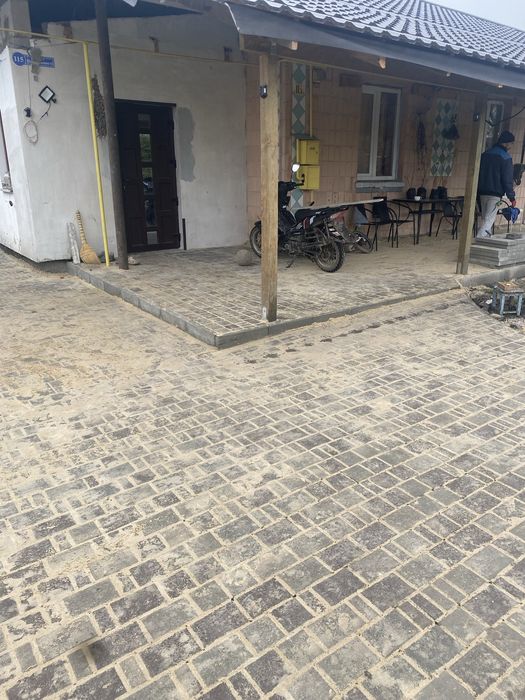 Укладаня Бруківки