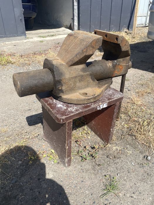 Продам великі лещата