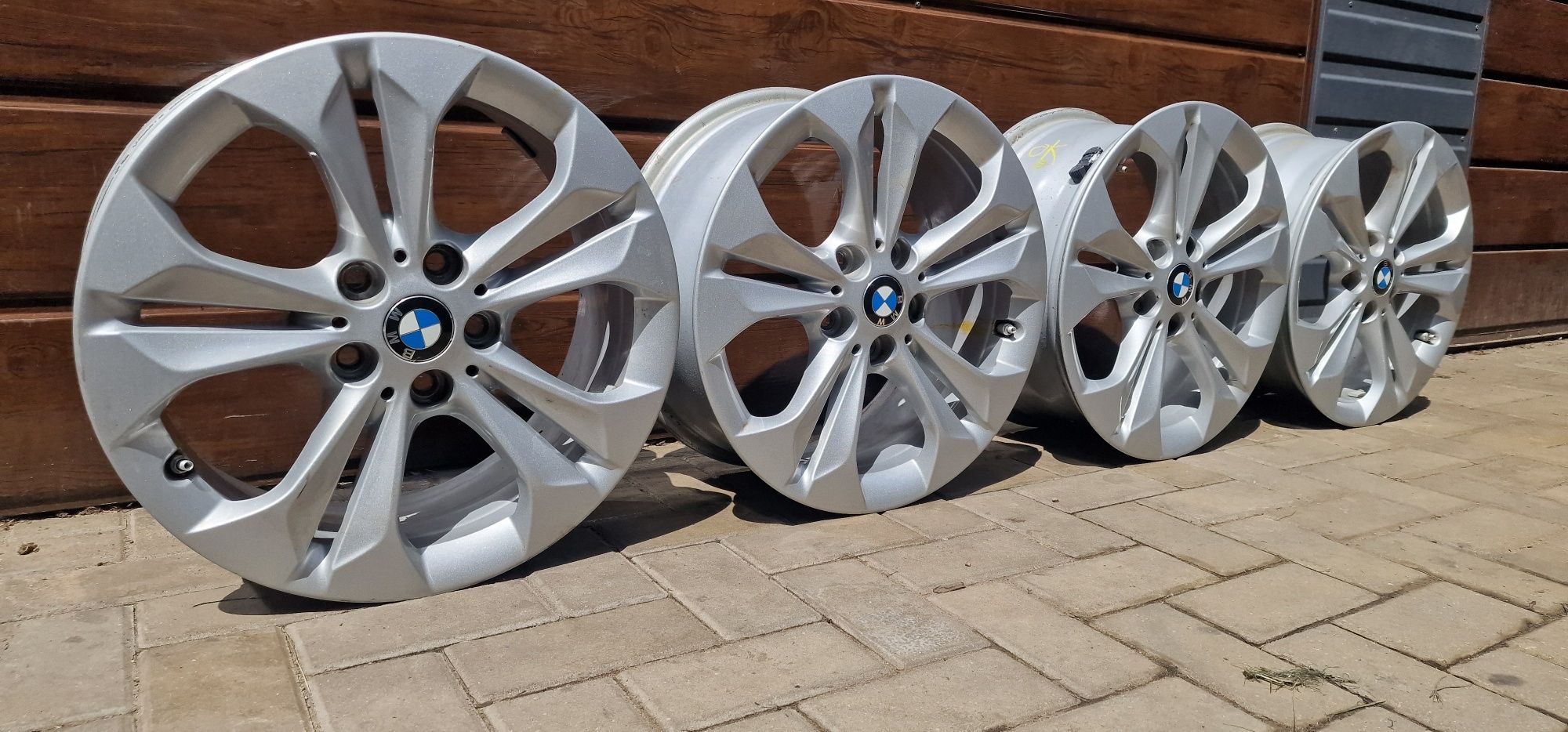 Felgi Aluminiowe BMW X1-X2 R17 5x112 ET52-7.5J+czujniki TMS