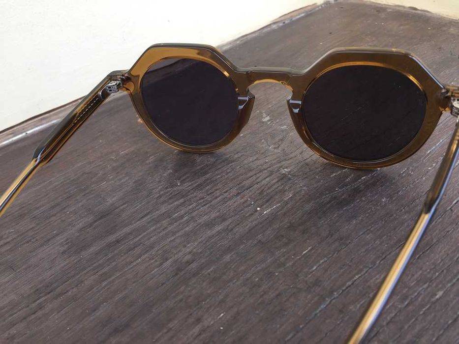 Oculos de Sol -- Marca: Jimmy Fairly  ( unisexo ) castanhos