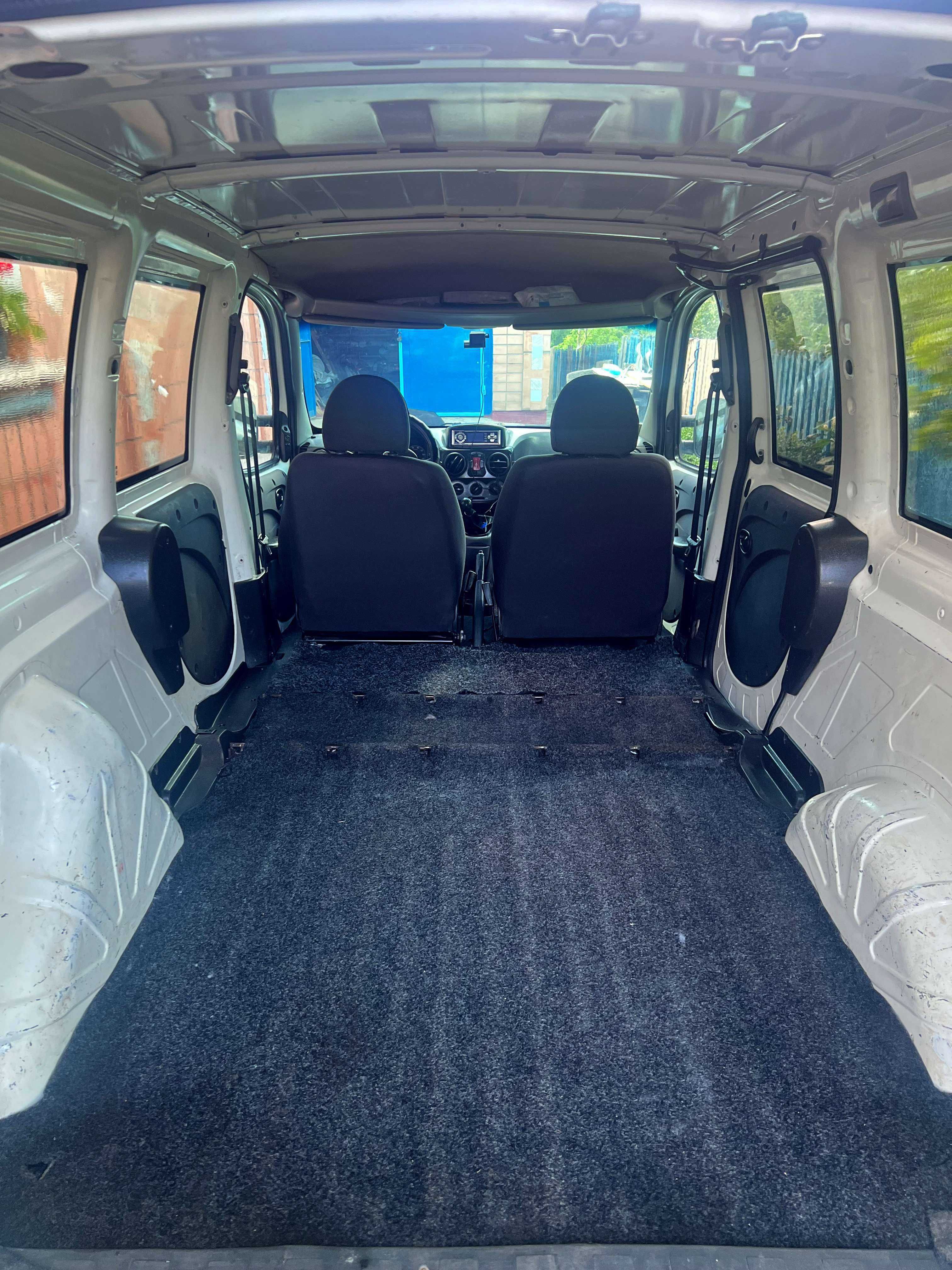FIAT DOBLO 1.9 Multijet  | Maxi Base | 2010 рік | 7 місць |