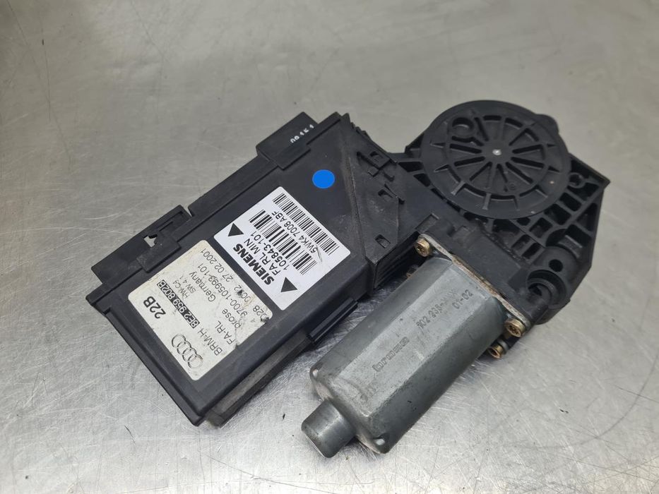 Motor vidro trás direito AUDI A4 (8E2, B6)