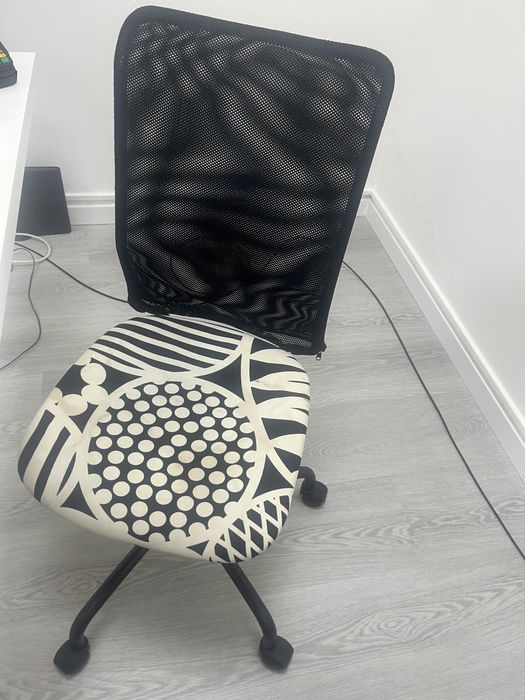 Vendo 3 cadeiras iguais