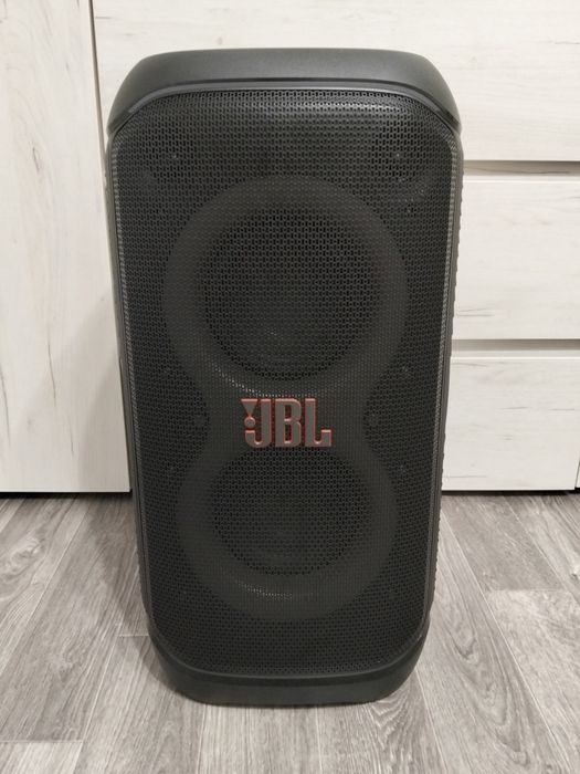 Продам jbl partybox 320