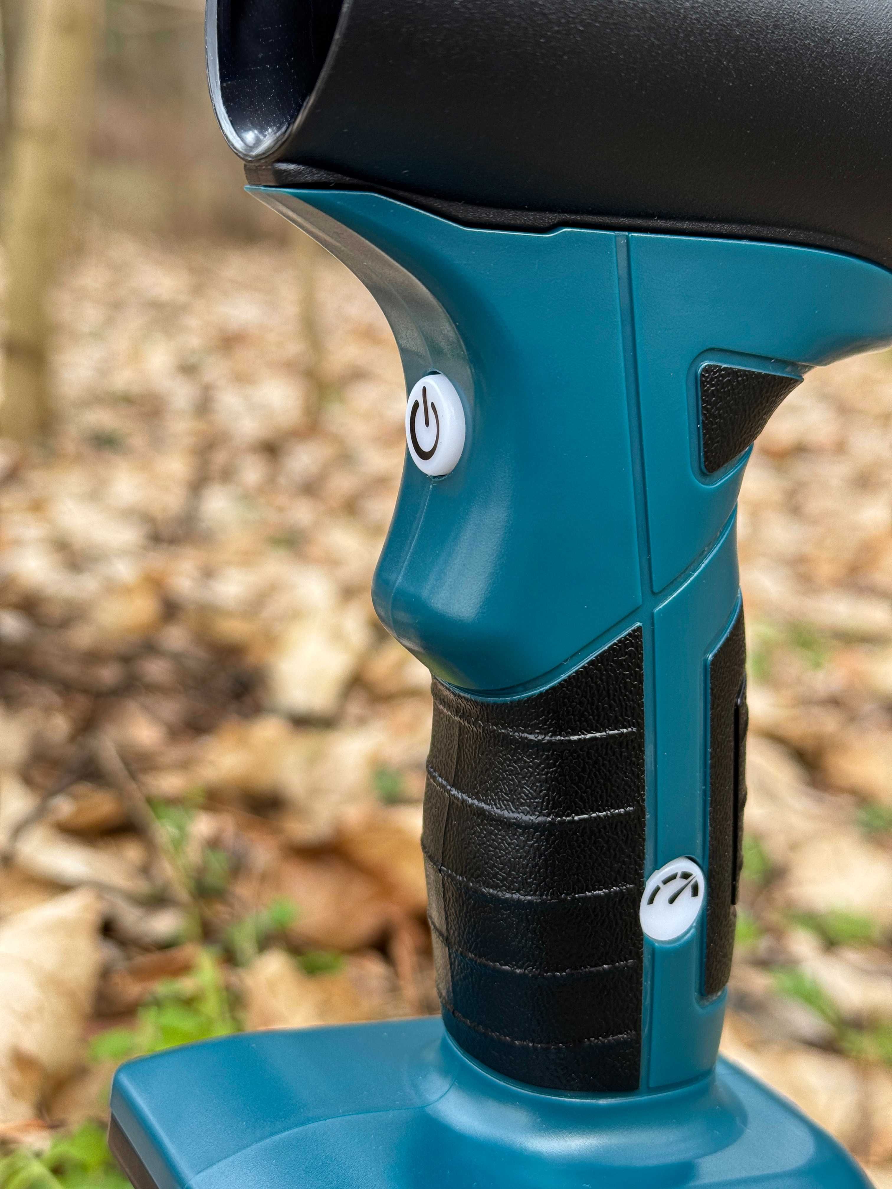 Potężna Dmuchawa Do Sprzątania z Regulowaną Mocą Na Baterię BOSCH 18V