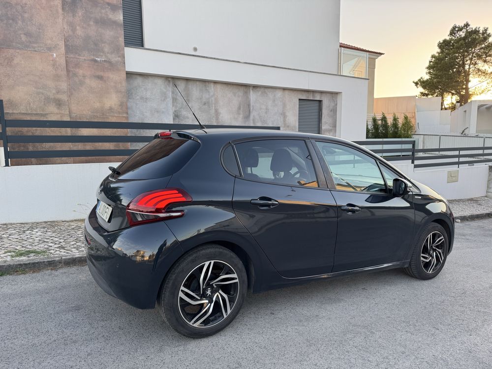 Peugeot 208 Style 1.2 2018