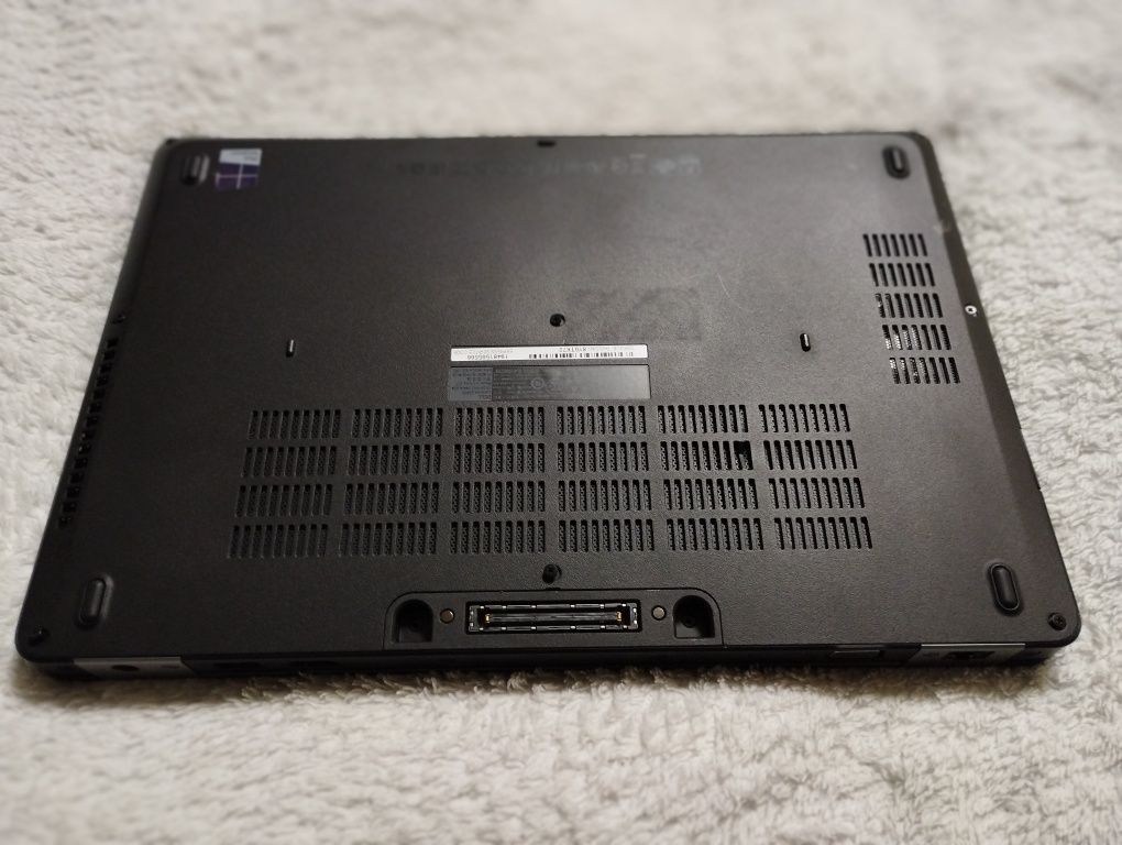 Игровой Dell 5470 i7-6600U/8gb DDR4/SSD 256gb/Radeon/подсветка