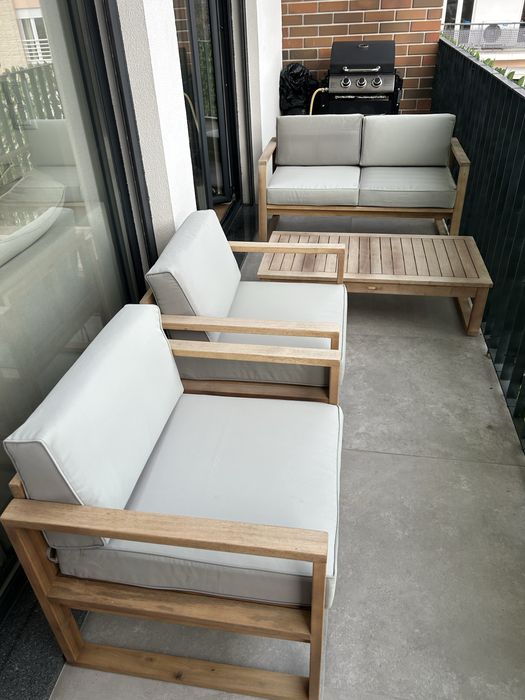 Conjunto de jardim em madeira