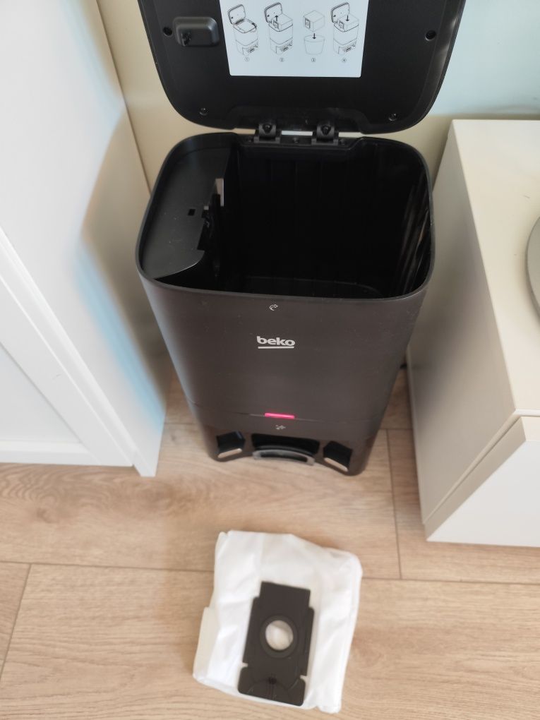 Robot sprzątający Beko z funkcją mopowania