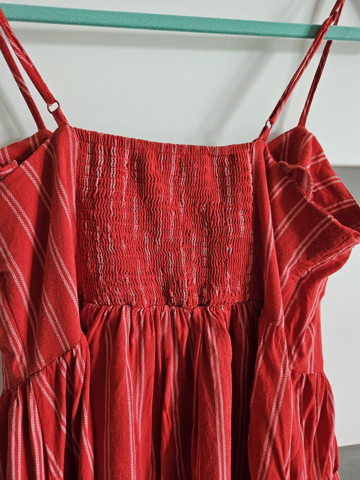 New look midi czerwona na lato guziki r 40
