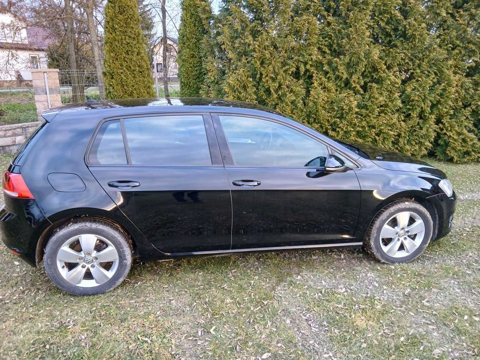 VW GOLF 7 1.6tdi 5drzwiowy nawi.klima parktroniki serwisowany