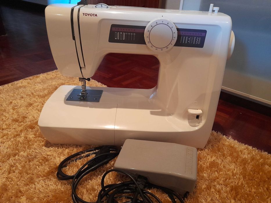 Vendo máquina de costura