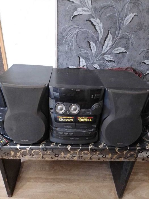 Продам музыкальный центр