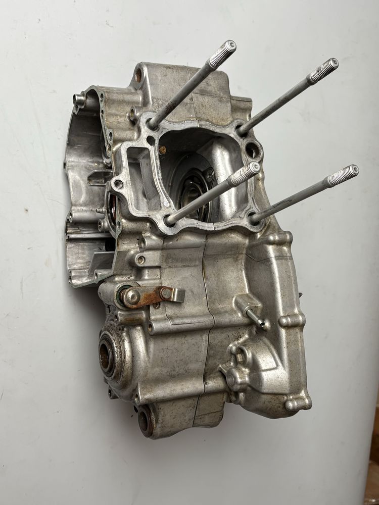 Kartery Silnik HONDA CRF250 R 04-09