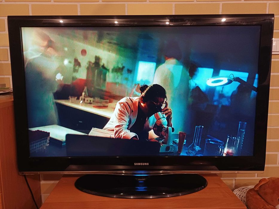 Telewizor LCD Samsung 46 cali