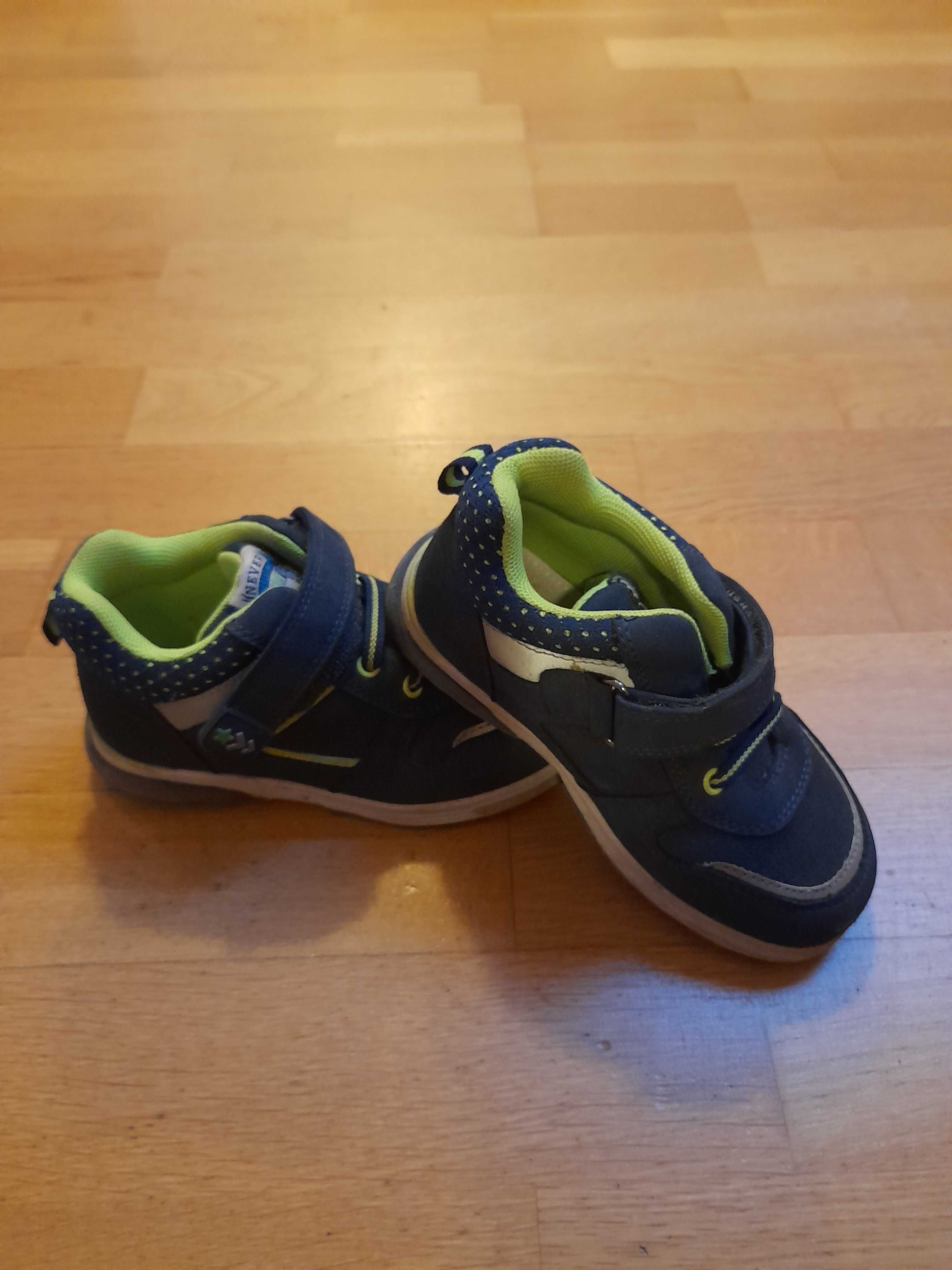 Buty sportowe lekkie chłopięce rozmiar 25 cm