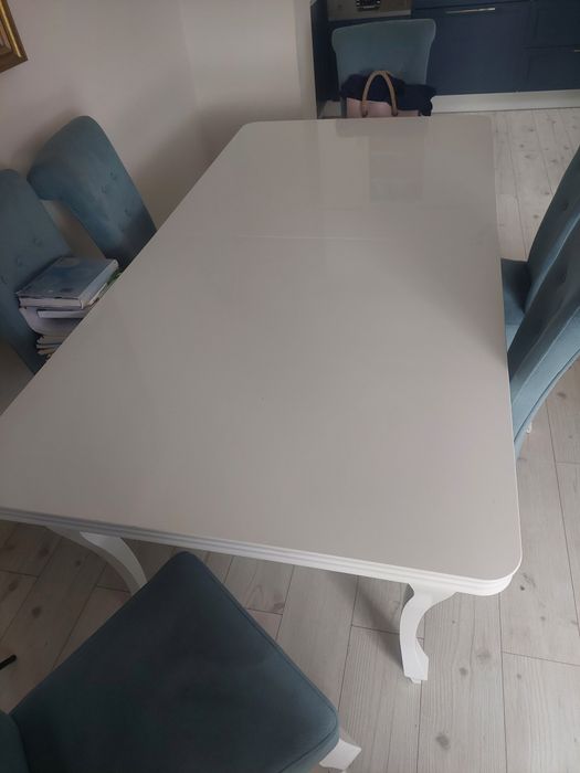 Sprzedam piękny duży stół