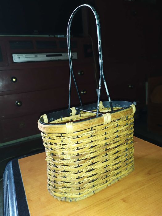 Cesto em palhinha