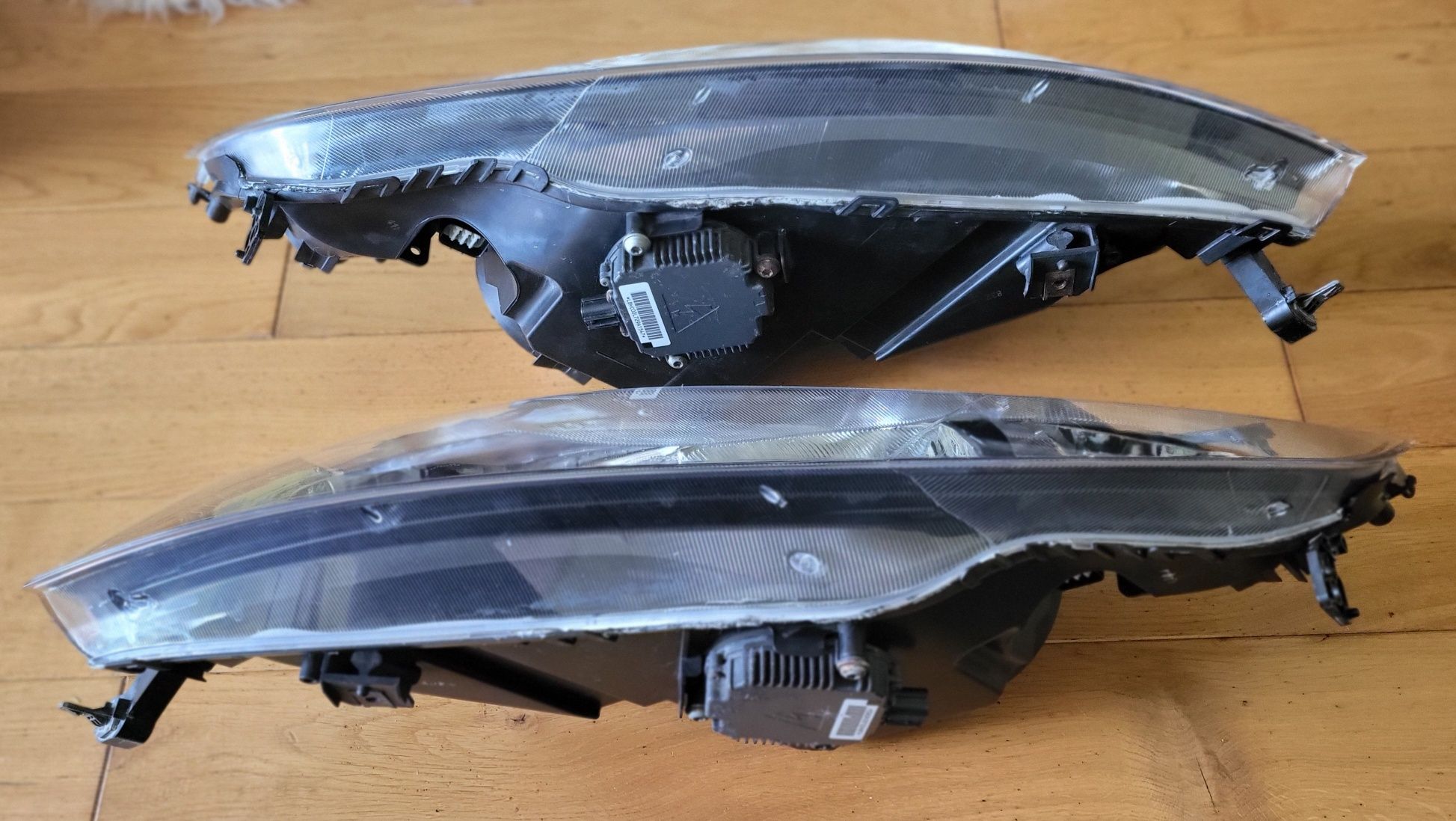 Lampy xenon Europa honda civic ufo 8 gen. Oryginalne oem