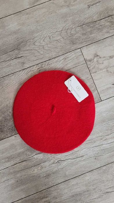 Grace focus fashion beret wełniany czerwony nowy