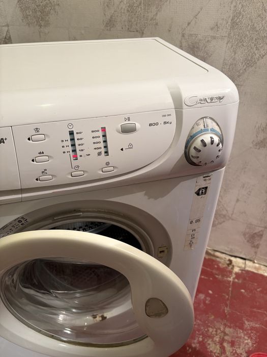 Продам стиральную машинку CANDY
